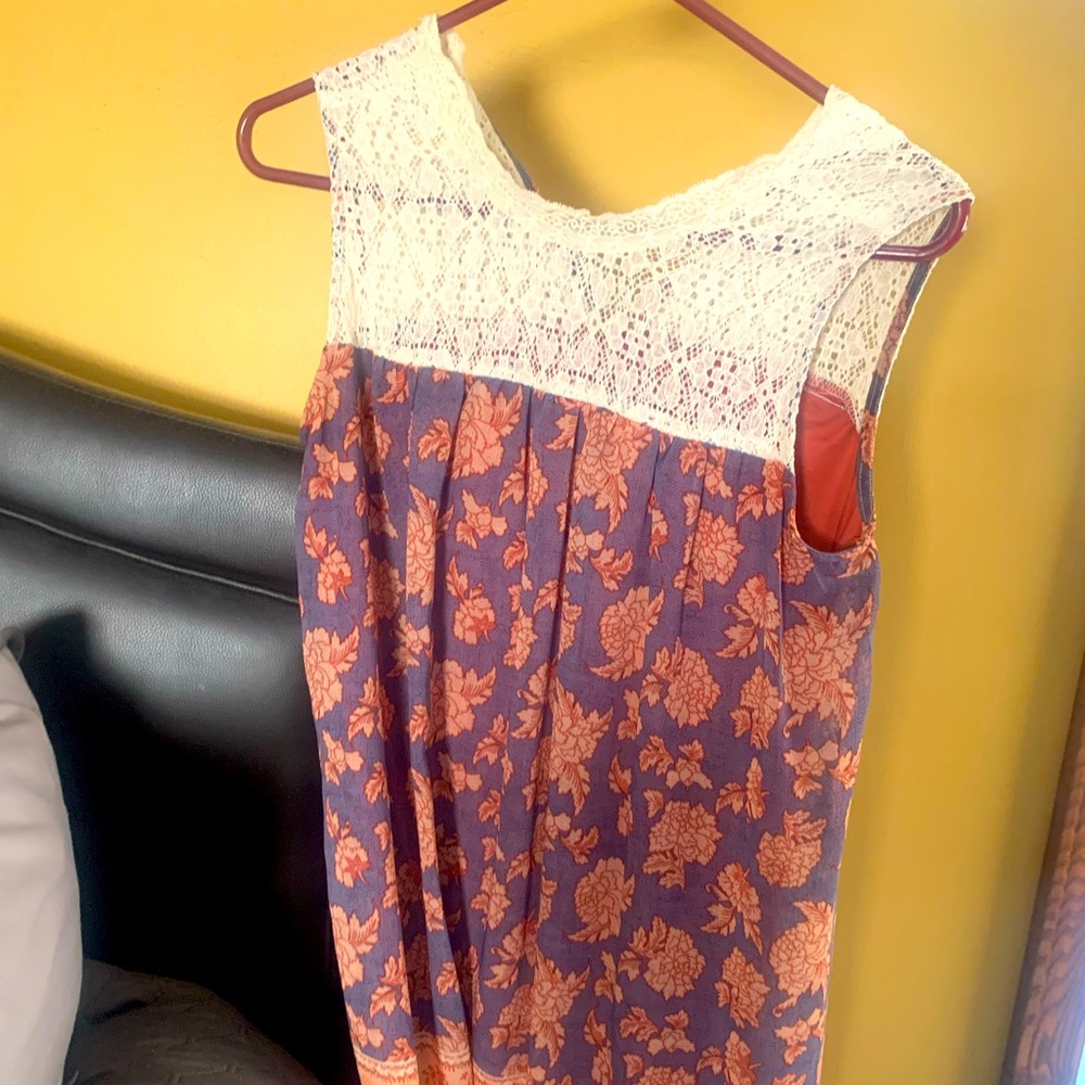 Women’s sleeveless dress
